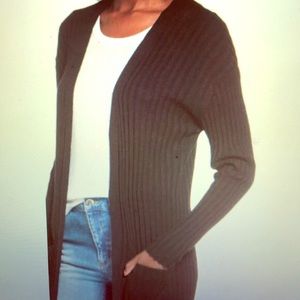 BP. Long black ribbed cardigan w. front pockets